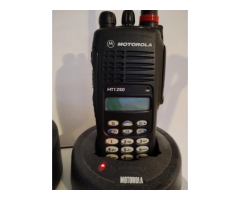 motorola ht1250 walkie talkie vhf 136mhz - 174mhz ham radio +charger +cloning cable